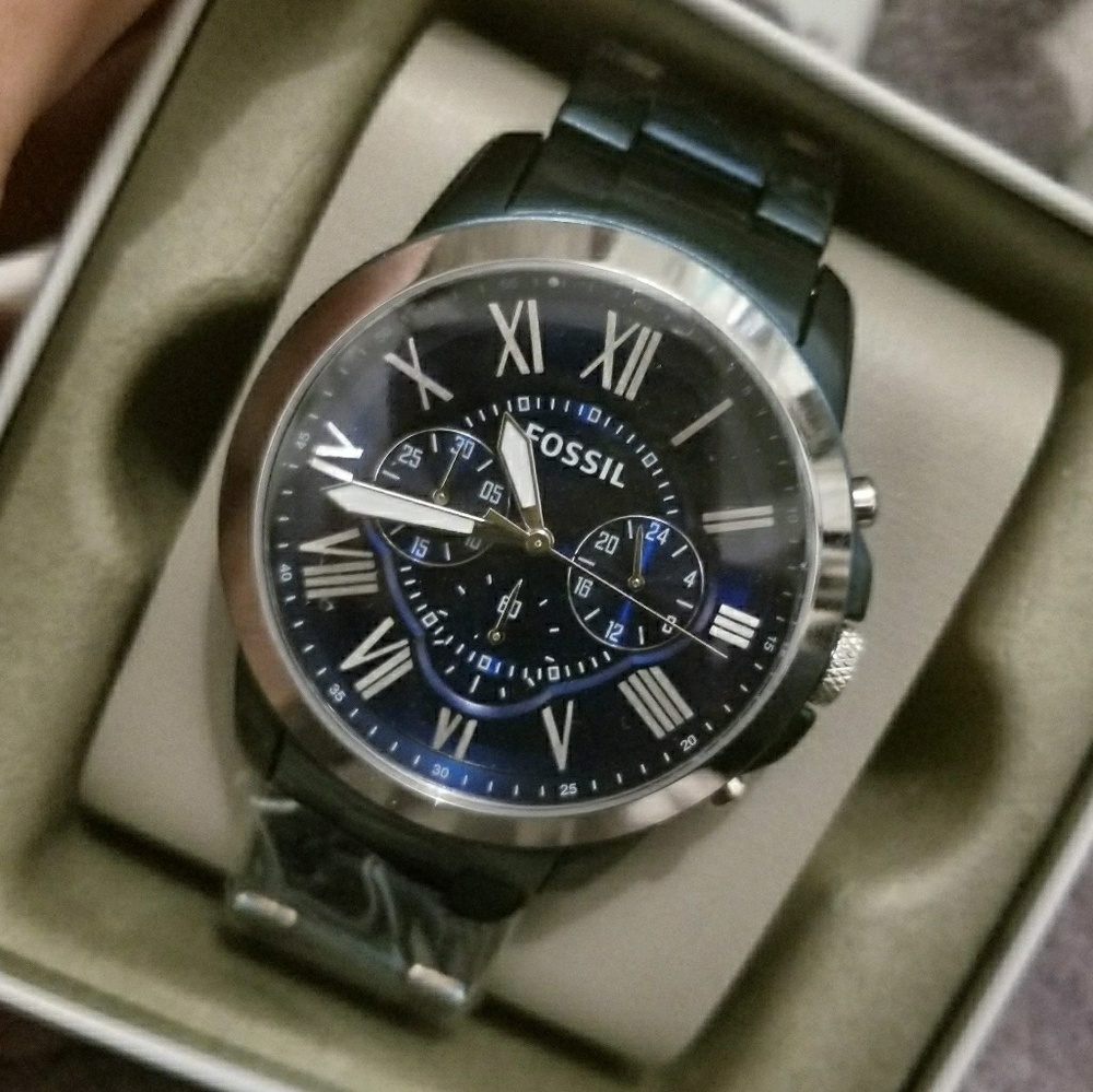 *SOLD* Men's blue Fossil watch NWT